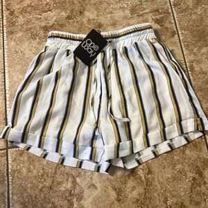 Double line shorts
